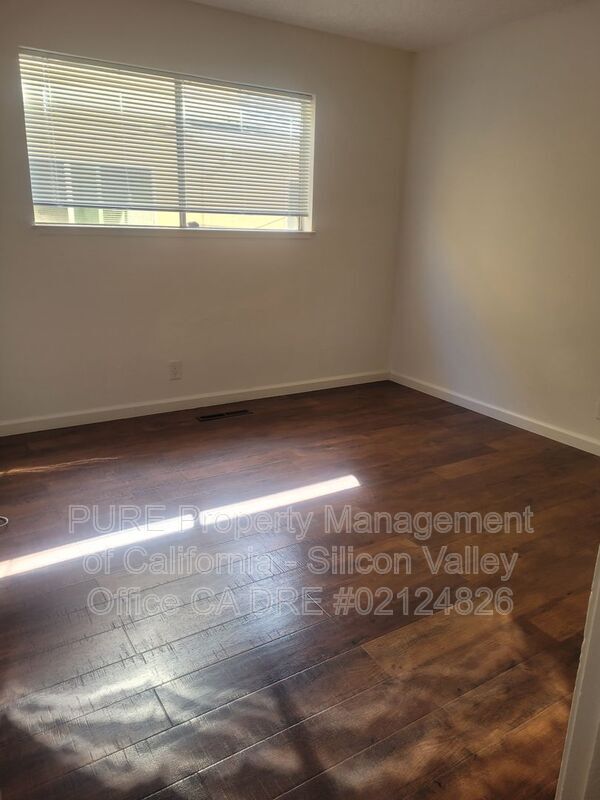 Building Photo - 3204 Landess Avenue