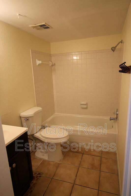 Foto del edificio - 675 99th Ave N