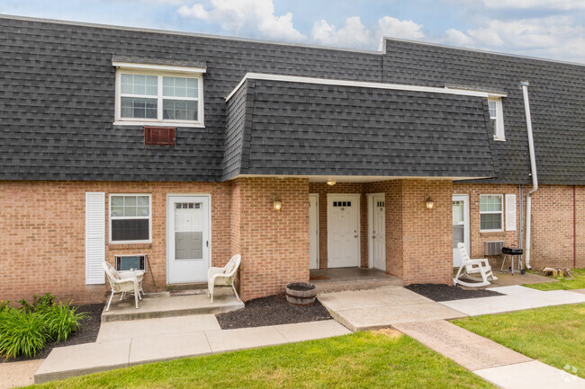Building Photo - Amity Garden