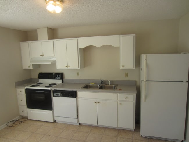 Building Photo - 1 Nettles Ln