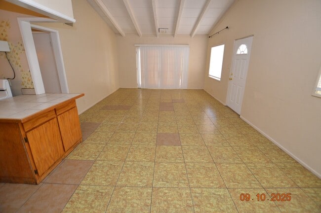 Building Photo - 1732 Canosa Ave
