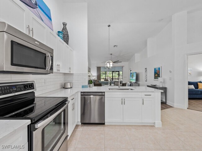 Foto del edificio - 5257 Whitten Dr