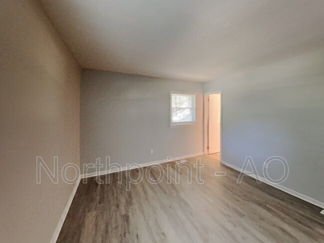 Building Photo - 6337 Veracruse Dr