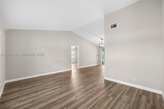 Building Photo - 1151 NW 78th Ave