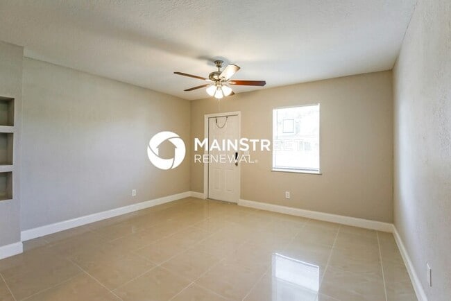 Photo - 4 Bedroom Pet-Friendly Home in Lauderhill, FL with Main Street Renewal