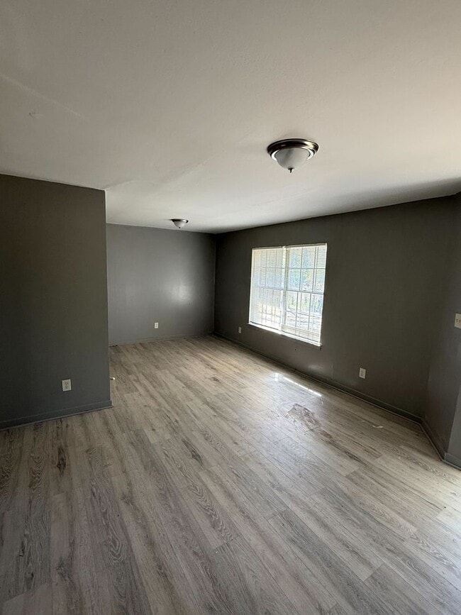 Photo - 3 Bed 2 Bath - Nice House in South Jackson on McDowell