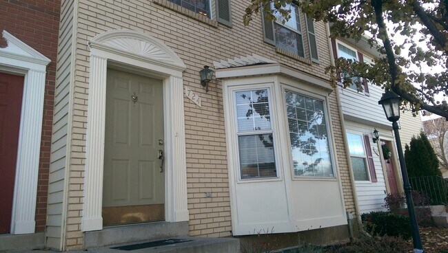 Foto del edificio - Great Town Home in Fantastic Location