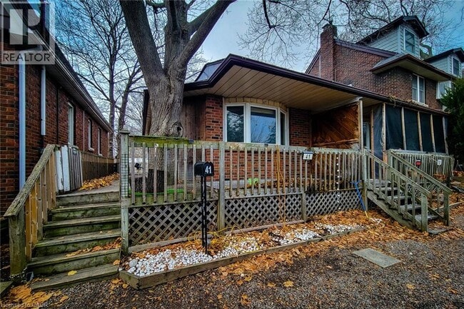 Building Photo - 41 Lake Ave