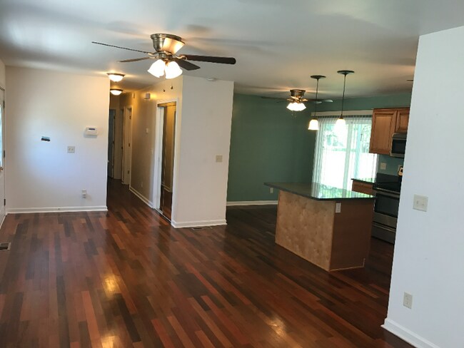 Foto del edificio - 6 E Wantoot Blvd