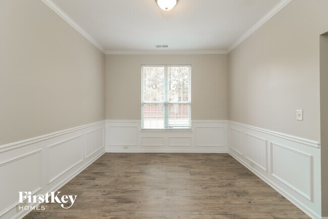 Building Photo - 1201 Cascade Hills Dr SW