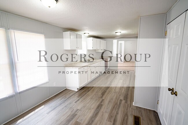 Foto del edificio - 21 Redwing Ln