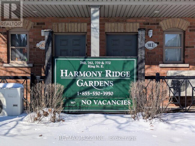 Photo du bâtiment - 762 King St E