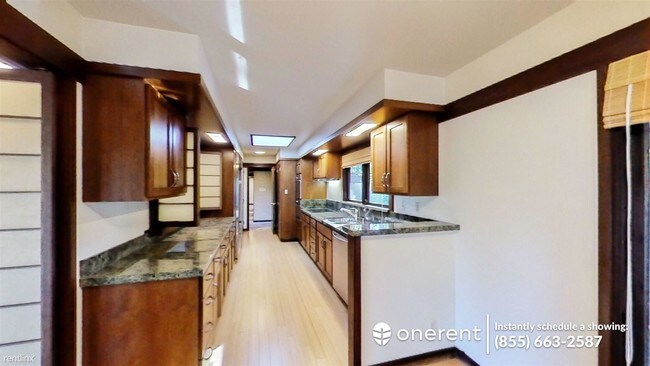 Building Photo - 3 br, 2 bath House - 95 Stadler Dr -