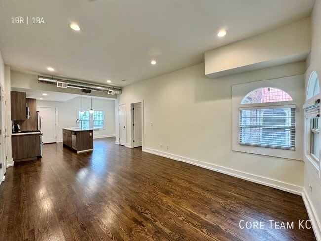 Foto del edificio - 4319 Roanoke Pkwy