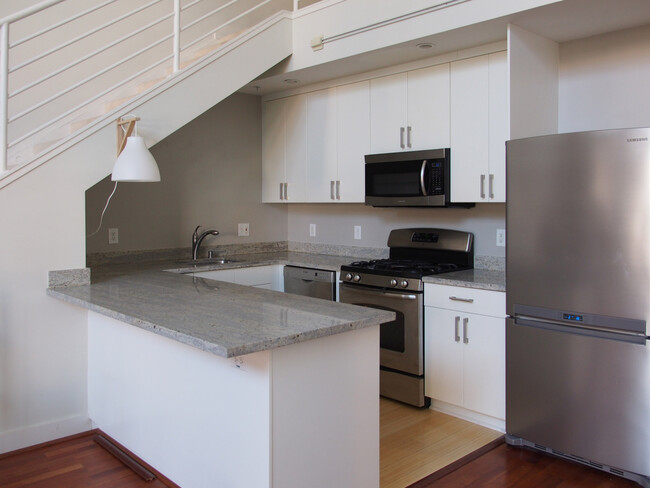 Foto del edificio - 2130 Harrison St