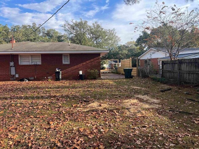 Building Photo - 1211 13th Ave