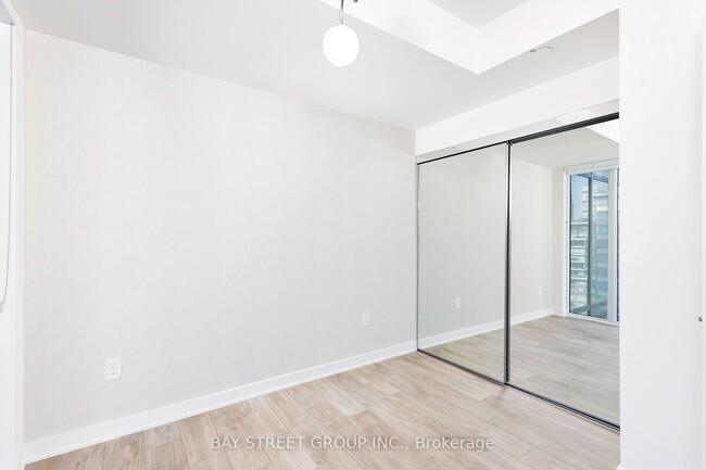 Building Photo - 135 Lower Sherbourne St