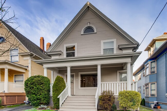 Building Photo - 2273 NW Hoyt St