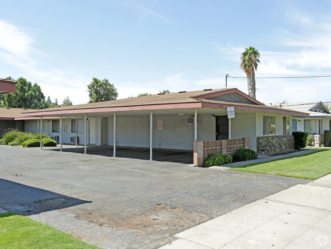 Foto del edificio - 4302-4312 E Sierra Madre Ave