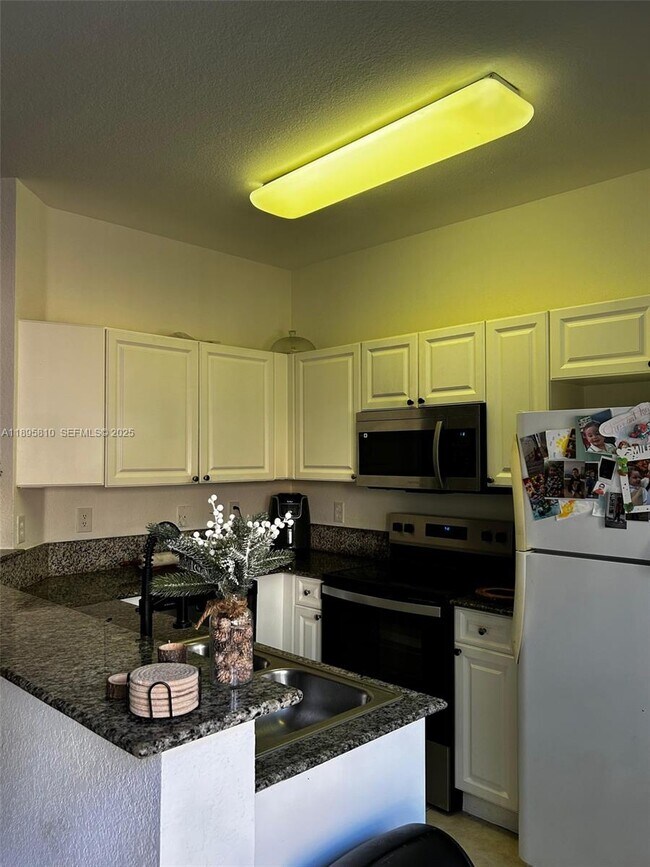 Foto del edificio - 10775 NW 83rd Terrace