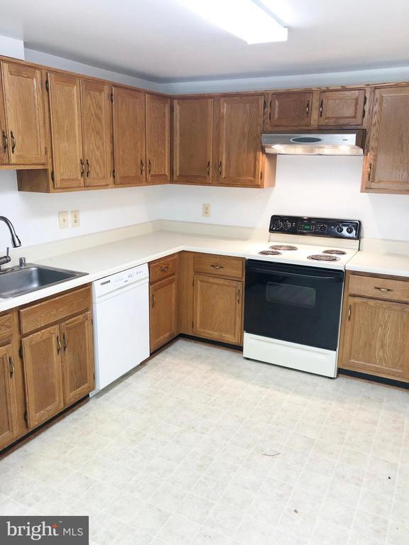 Foto del edificio - 6620 Greenleigh Ln