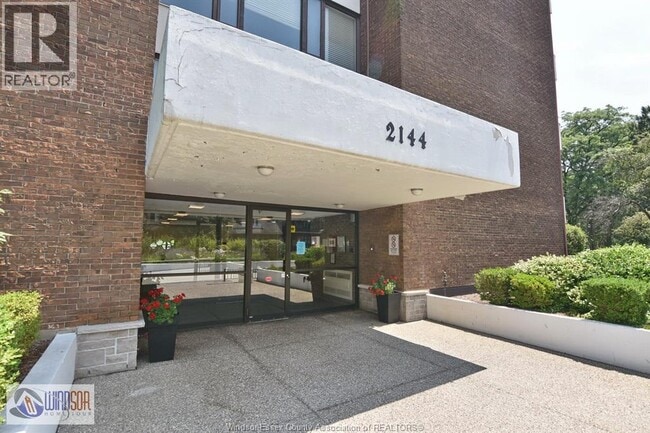 Building Photo - 2144 Pelissier St