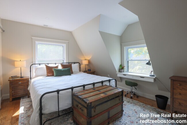 Foto del edificio - 44 Winslow Rd