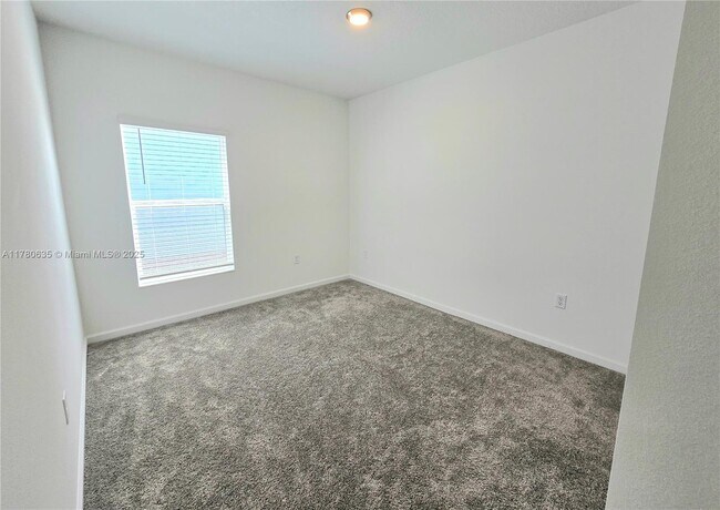Building Photo - 5814 Le Marin Wy