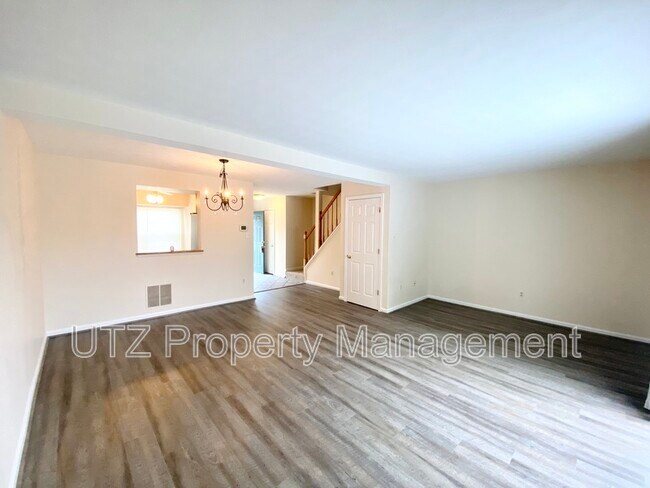 Building Photo - 468 Palmer Terr