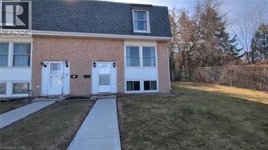 Building Photo - 206 Green Valley Dr