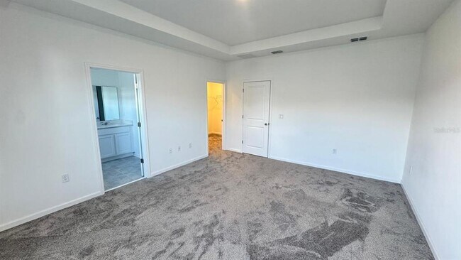 Building Photo - 2524 Skyline Lp