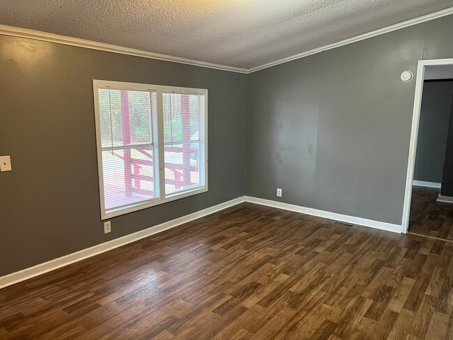 Building Photo - Chris McG 744