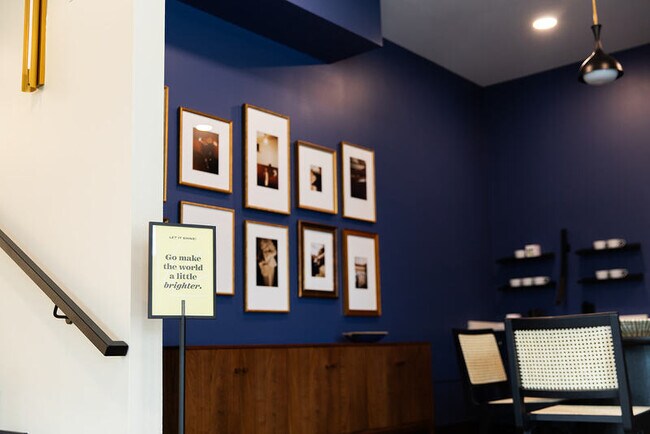 Foto del edificio - 723 Mt Vernon Ave