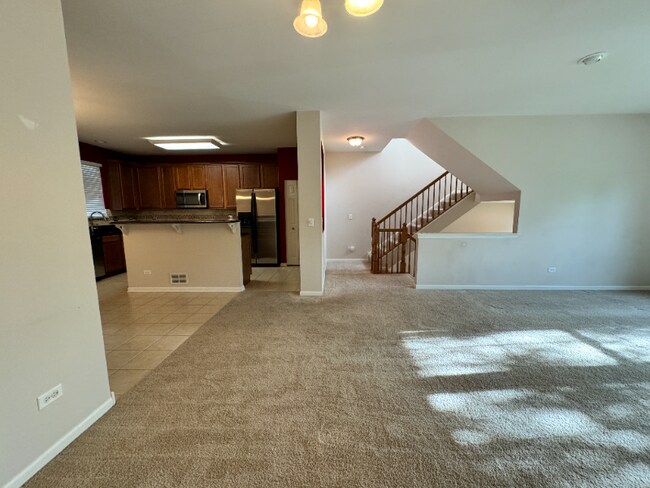 Building Photo - 5645 Cambridge Way