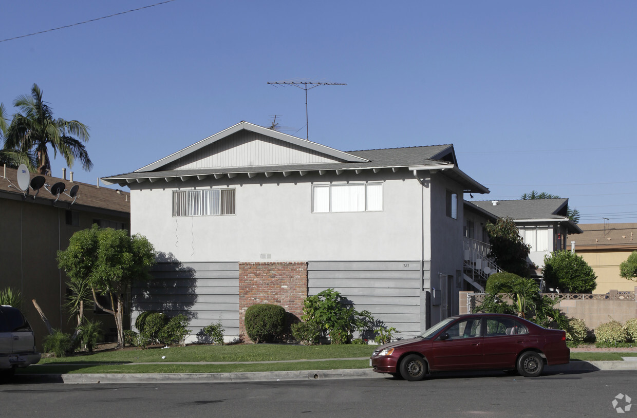 Primary Photo - 721 N Ridgeway Ln