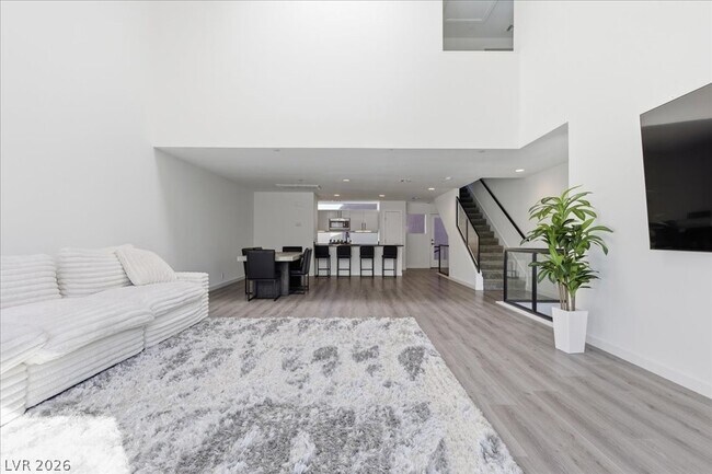 Foto del edificio - 250 Tower St