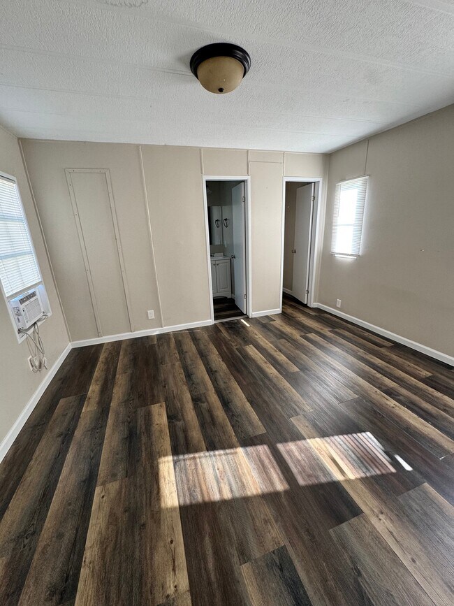 Foto del edificio - 7777 Union Grove Rd