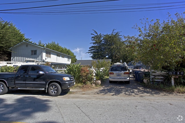 Building Photo - 690 37th Ave