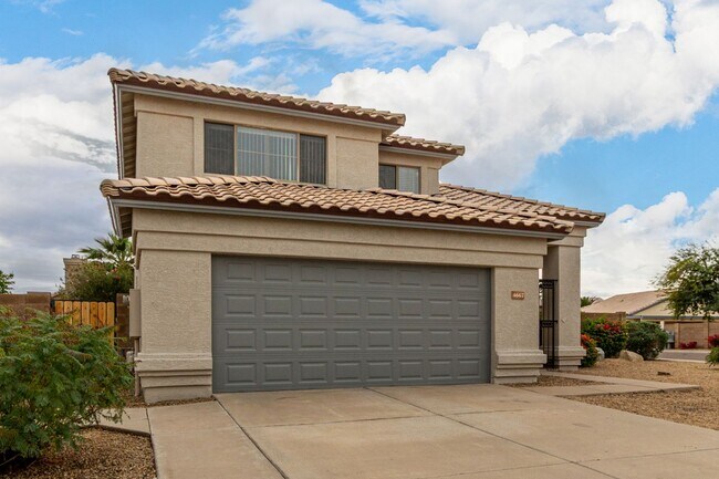 Foto del edificio - 3 Bedroom / 2.5 bath CORNER Lot in Ahwatukee