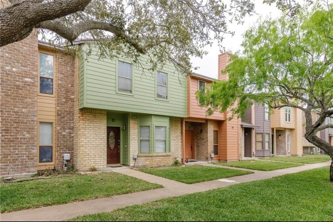 Primary Photo - 2713 Saint Joseph St