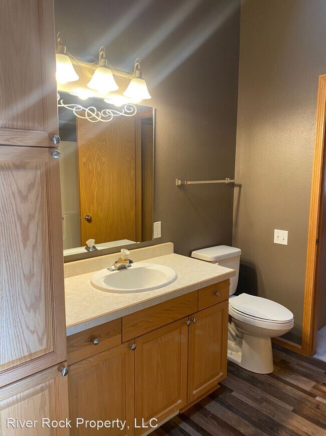 Building Photo - 3 br, 2 bath House - 2842 Dakota Park Driv...