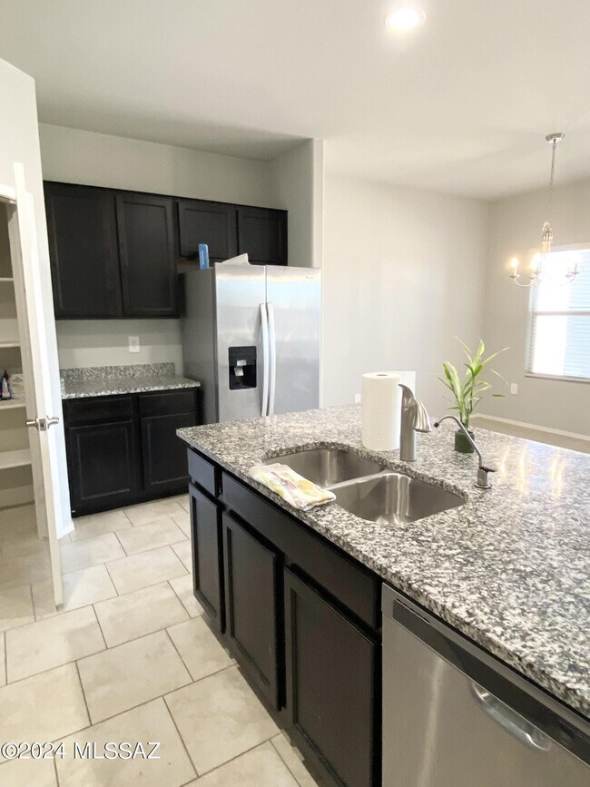 Foto del edificio - 7218 S Draper Road