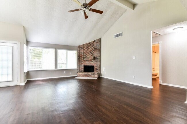 Foto del edificio - 3002 Sherborne St