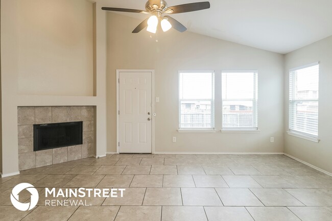 Building Photo - 1229 Spring Water Dr