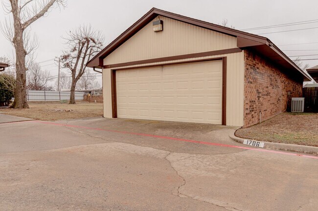Building Photo - 2 Bed 2 Bath in Bethany!