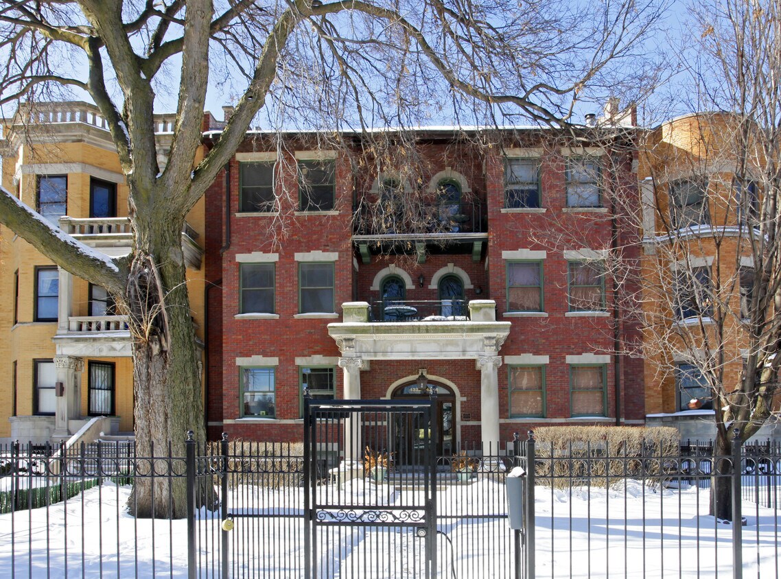 Primary Photo - 4332-4334 N Sheridan Rd