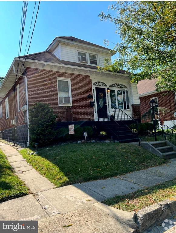 Building Photo - 408 4th Ave