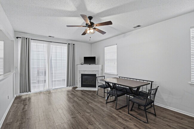 Foto del edificio - 29 Camellia Ln