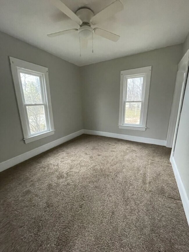 Building Photo - 3bd 1ba single family home.