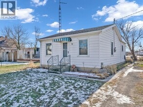 Building Photo - 49 Delta Dr